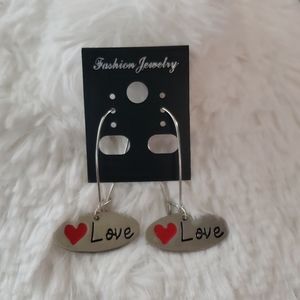 Gorgeous silver (❤Love) earring